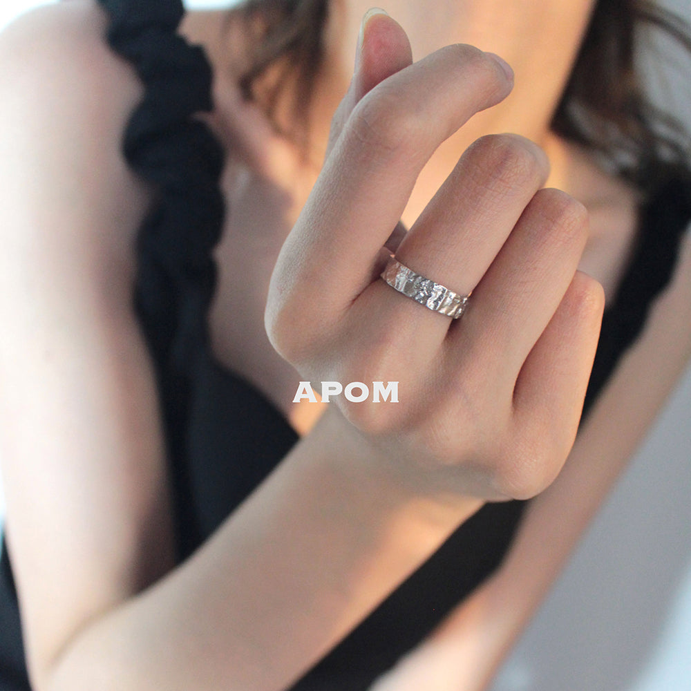 APOM BROKEN I Rings
