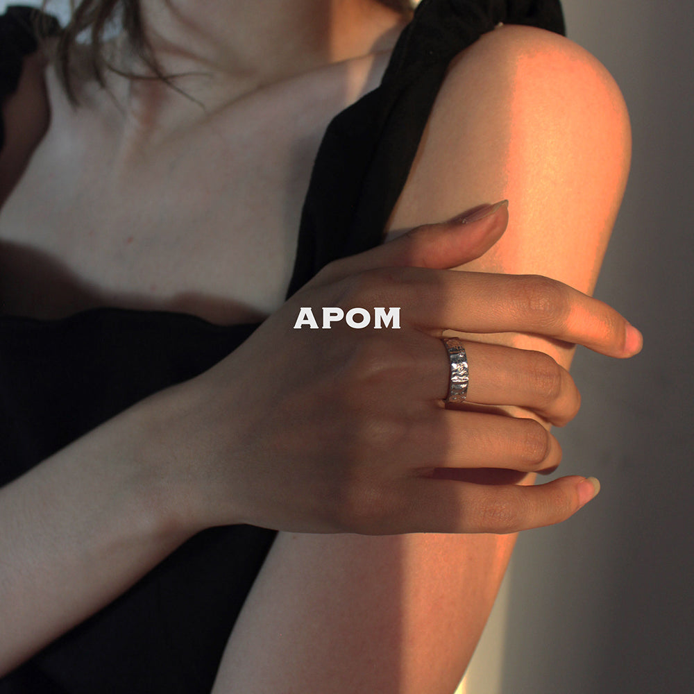 APOM BROKEN I Rings