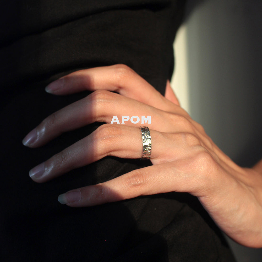 APOM BROKEN I Rings