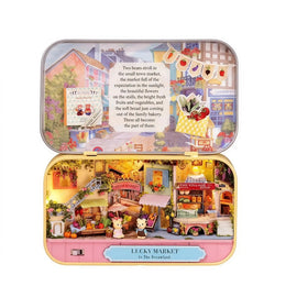 Lucky Market Dollhouse