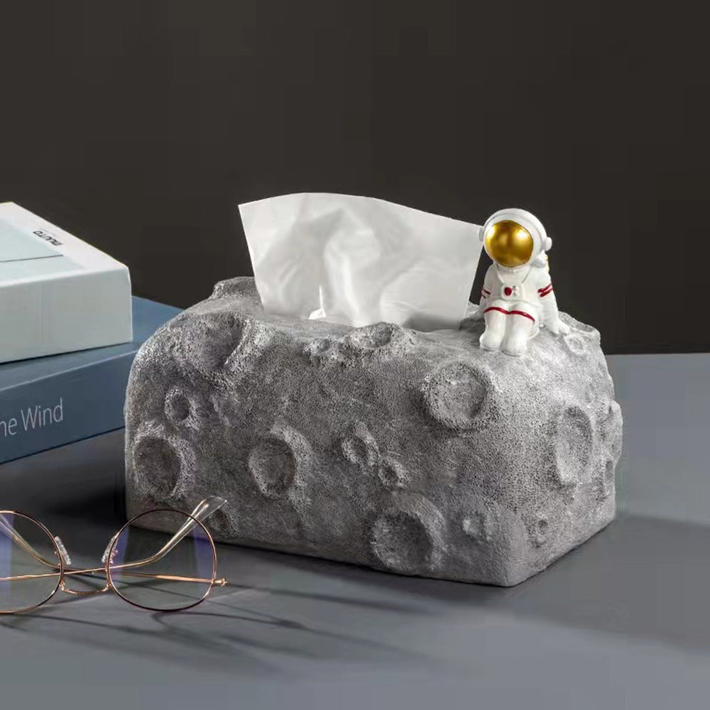 Caja de pañuelos de astronauta