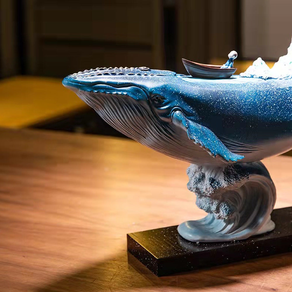 シロナガスクジラの装飾品