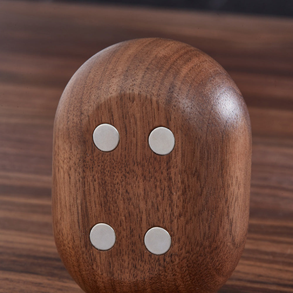 磁気的に取り付けられた木製のドアベル