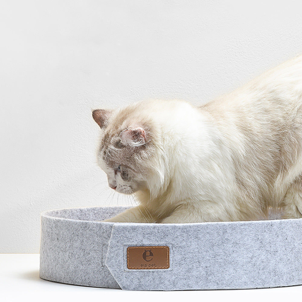 Round wool felt cat scratcher board
