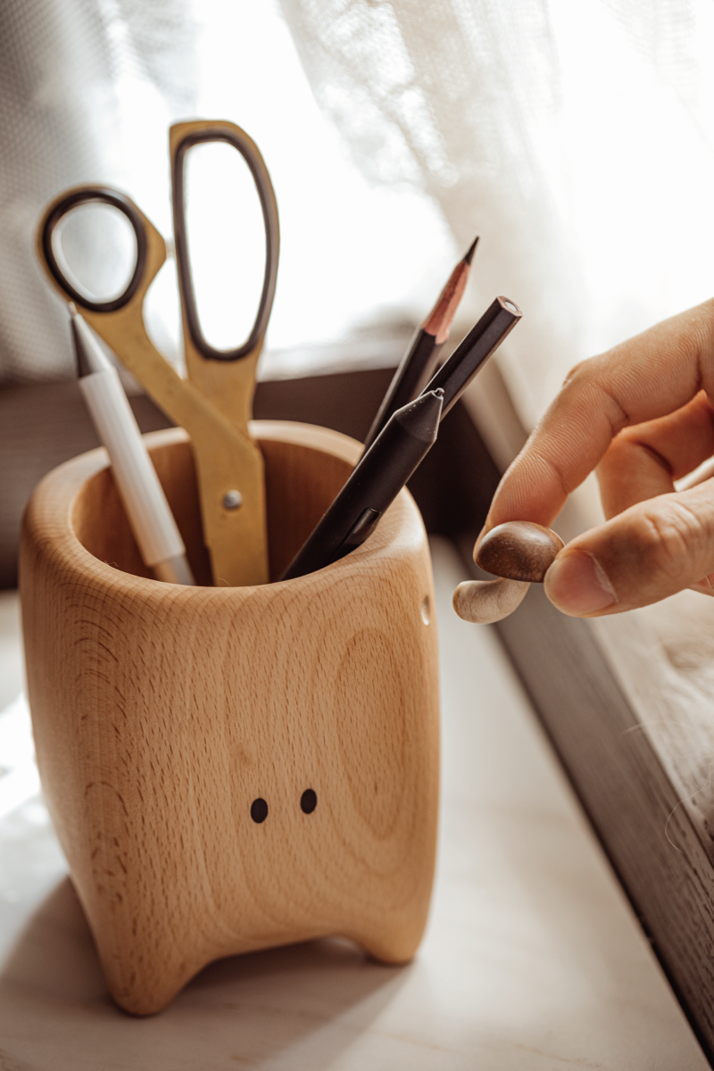 Mushroom Pen Holder Organizador de bolígrafos hecho a mano de madera para escritorio