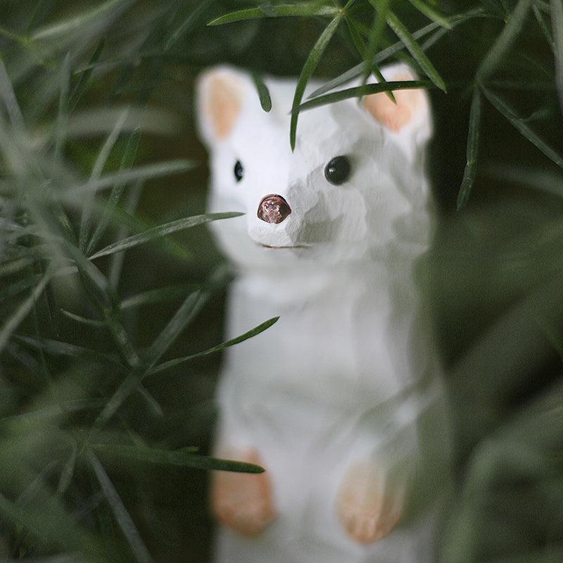 白鼬雕像 手繪木雕