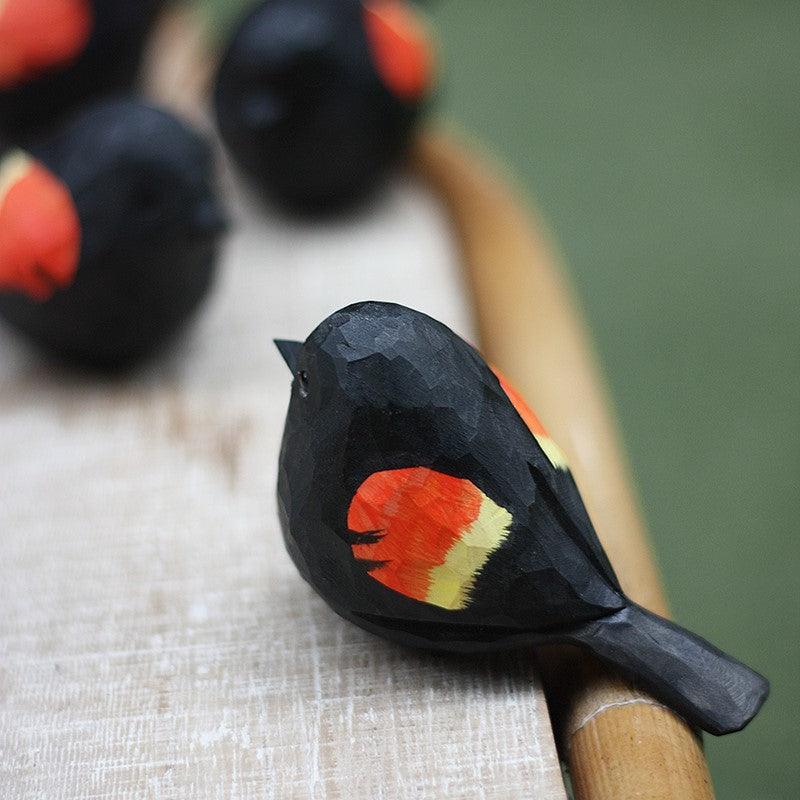 Red-winged blackbird Figurines Hand Carved Painted Wooden