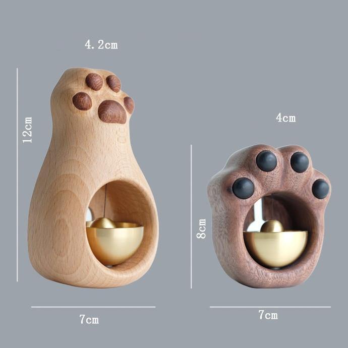 ドアベルの装飾木製の手作りの彫刻猫の足