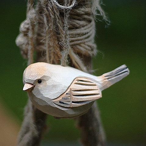 ぽっちゃり鳥の置物手彫り塗装木製
